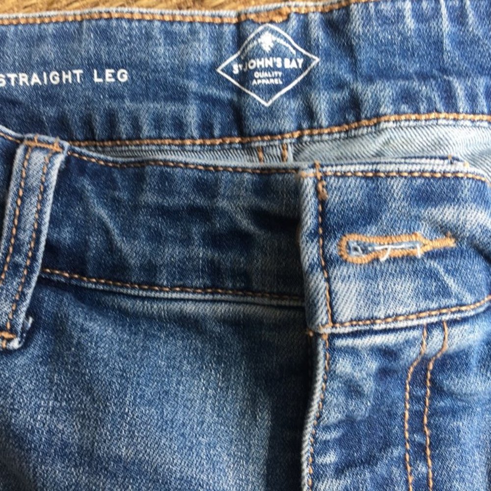 Jeans - Picture 3 of 3
